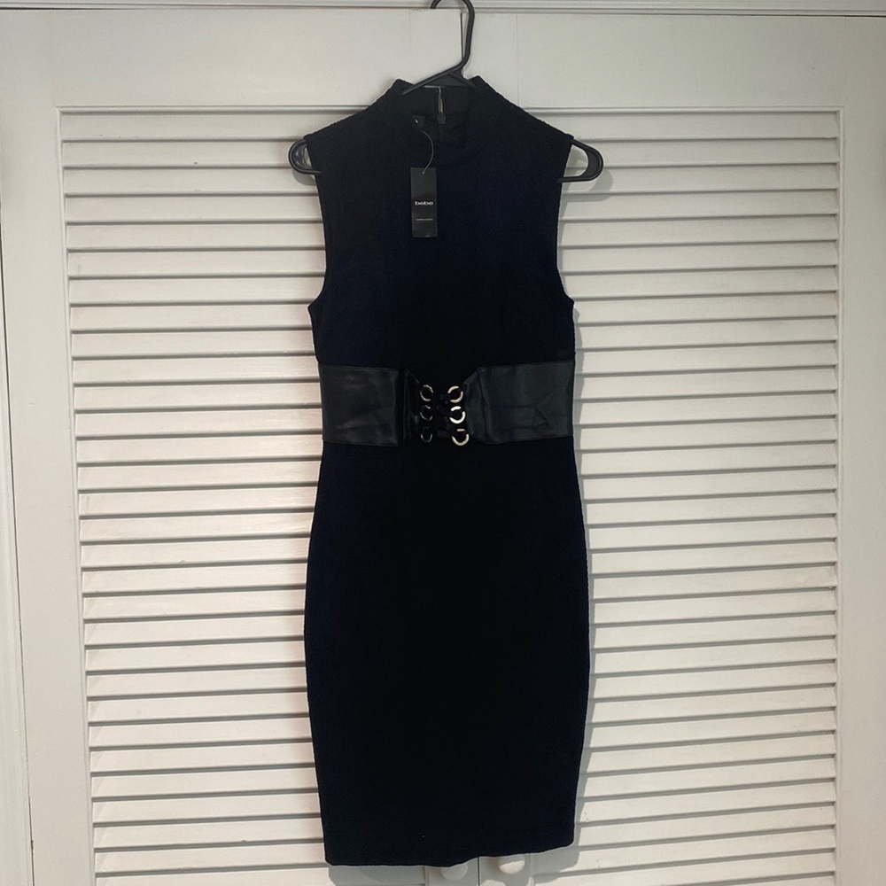 BEBE TEXTURED KNIT JQRD CORSET DRESS WITH ROBE CORSET JCQRD TRICOT TEXT